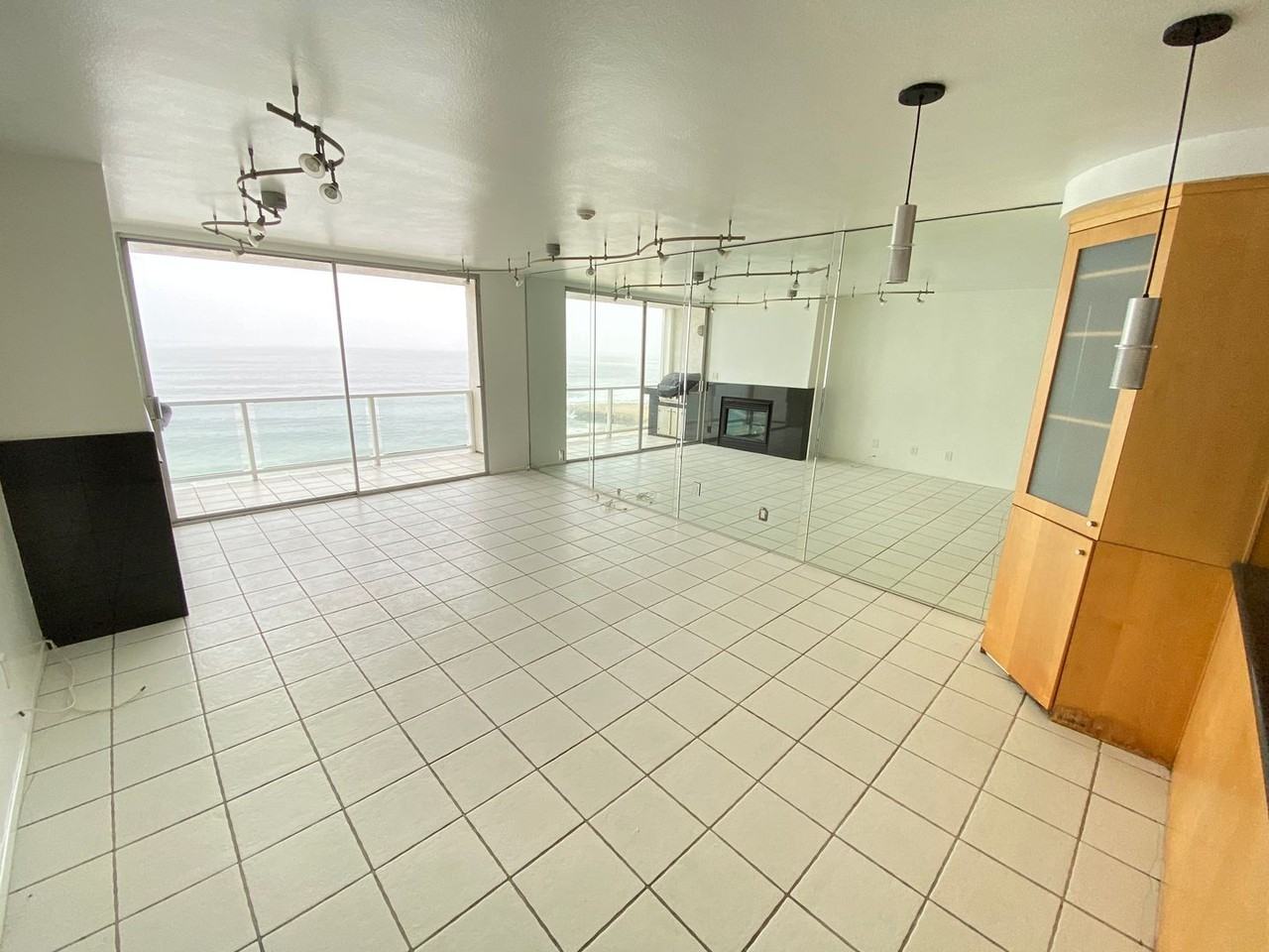 615 Esplanade - Photo 3 of 16