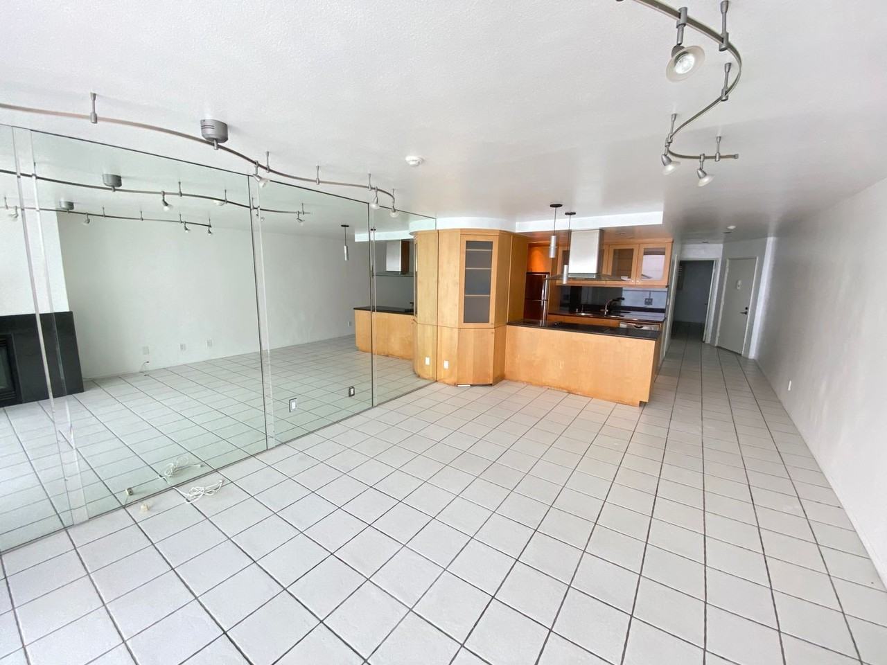 615 Esplanade - Photo 4 of 16