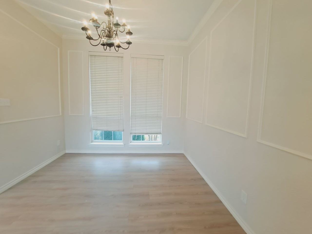 902 Sunpoint Cir - Photo 4 of 24