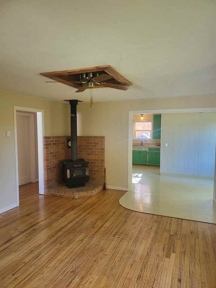 386 Sw 15th St - Photo 4 of 15