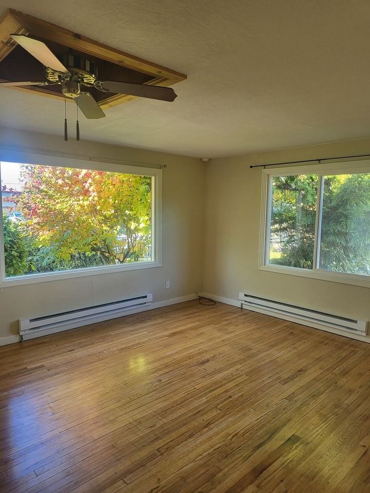 386 Sw 15th St - Photo 6 of 15