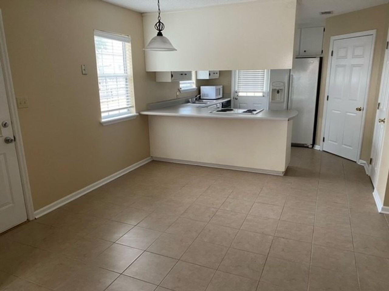 3798 Guest Rd - Photo 4 of 12