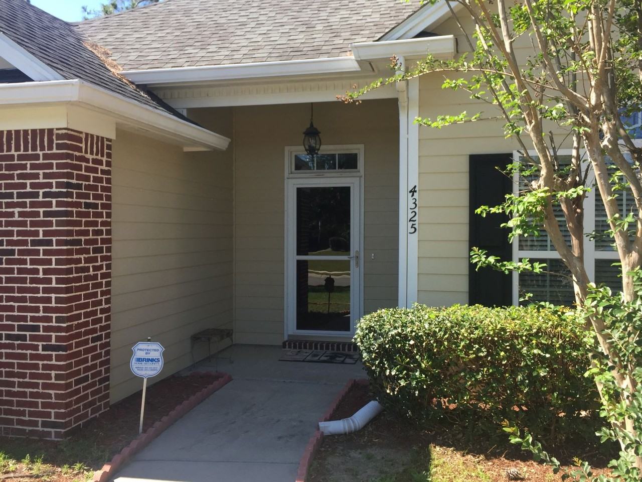 4325 Stonehaven Dr - Photo 2 of 22