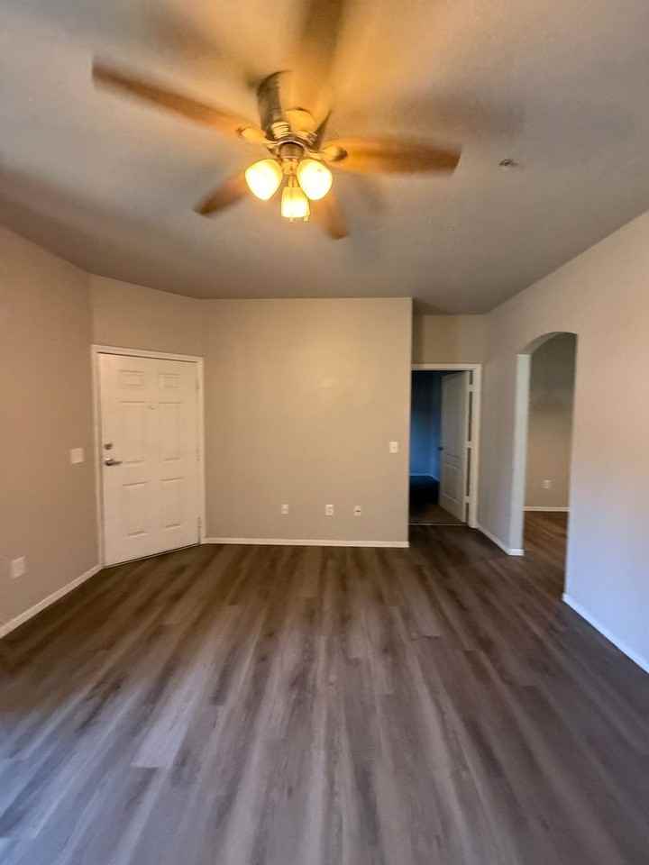 6850 Sharlands Ave - Photo 5 of 20