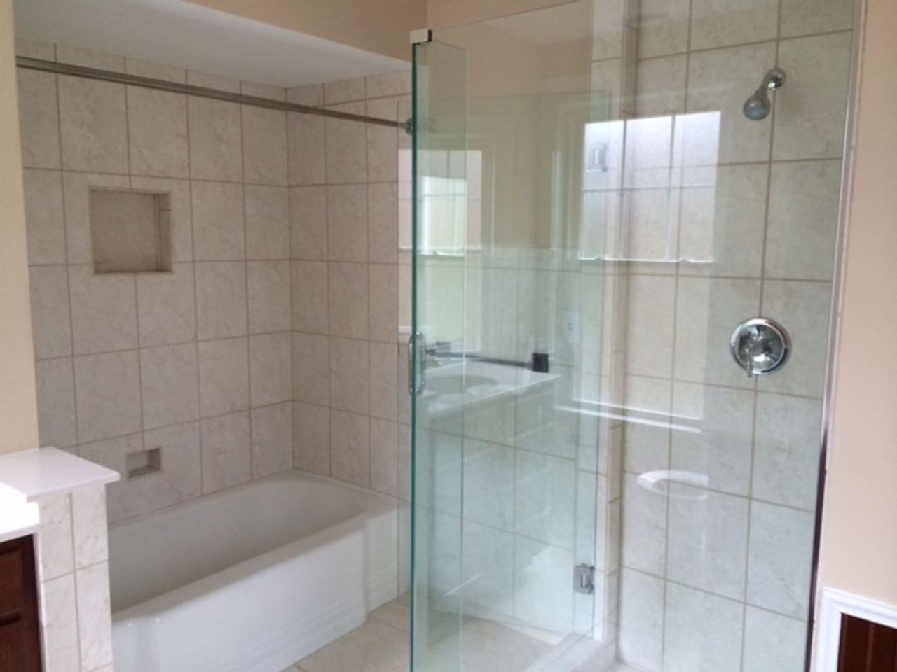 1335 Whitethorn St - Photo 4 of 9