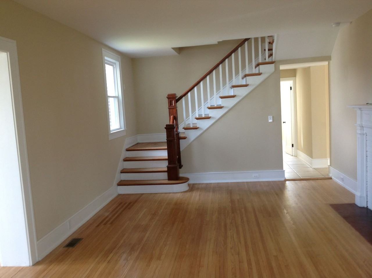 1335 Whitethorn St - Photo 5 of 9