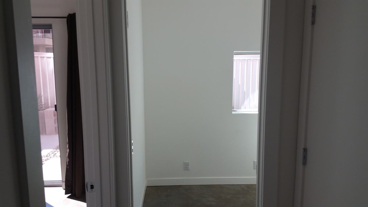 223 Dougram Ave - Photo 3 of 25