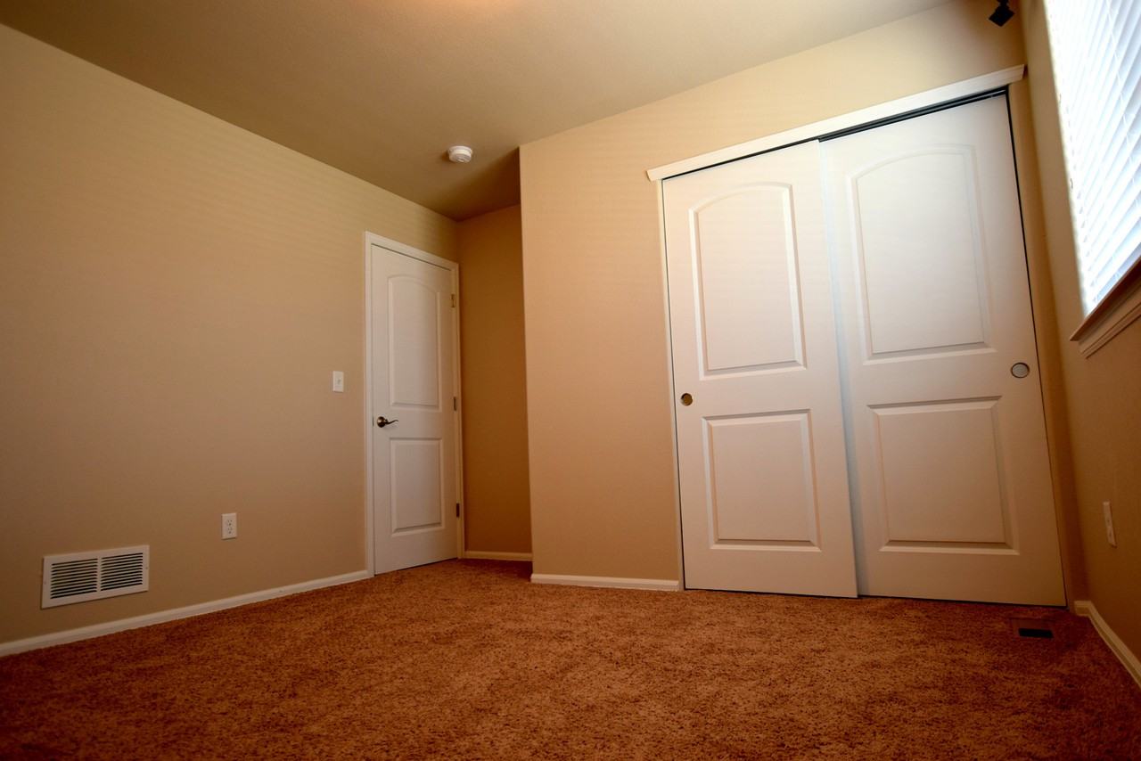 2838 Denver Dr - Photo 6 of 26