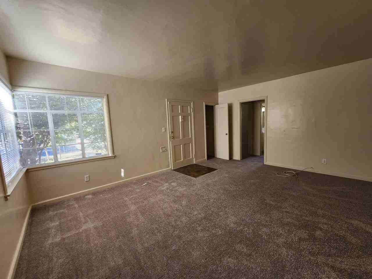 3911 33rd St - Photo 2 of 9