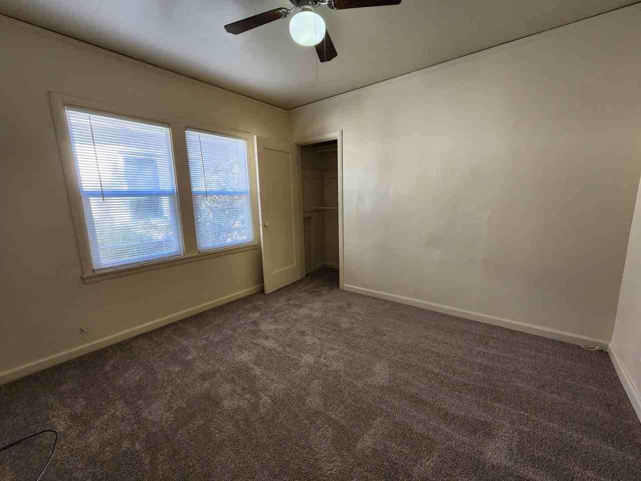 3911 33rd St - Photo 7 of 9