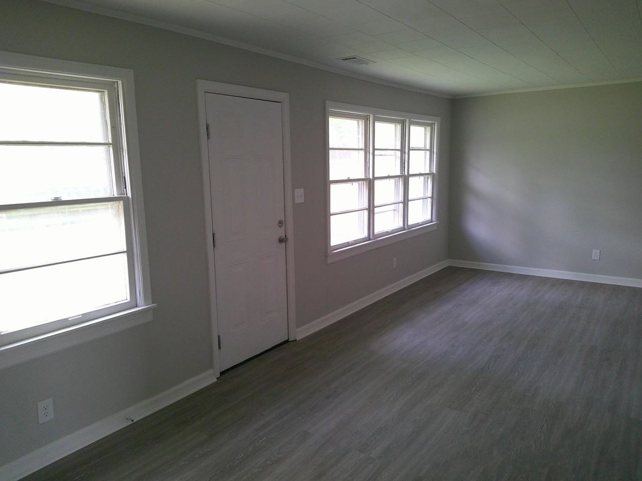 408 Lumpkin Ave - Photo 4 of 15