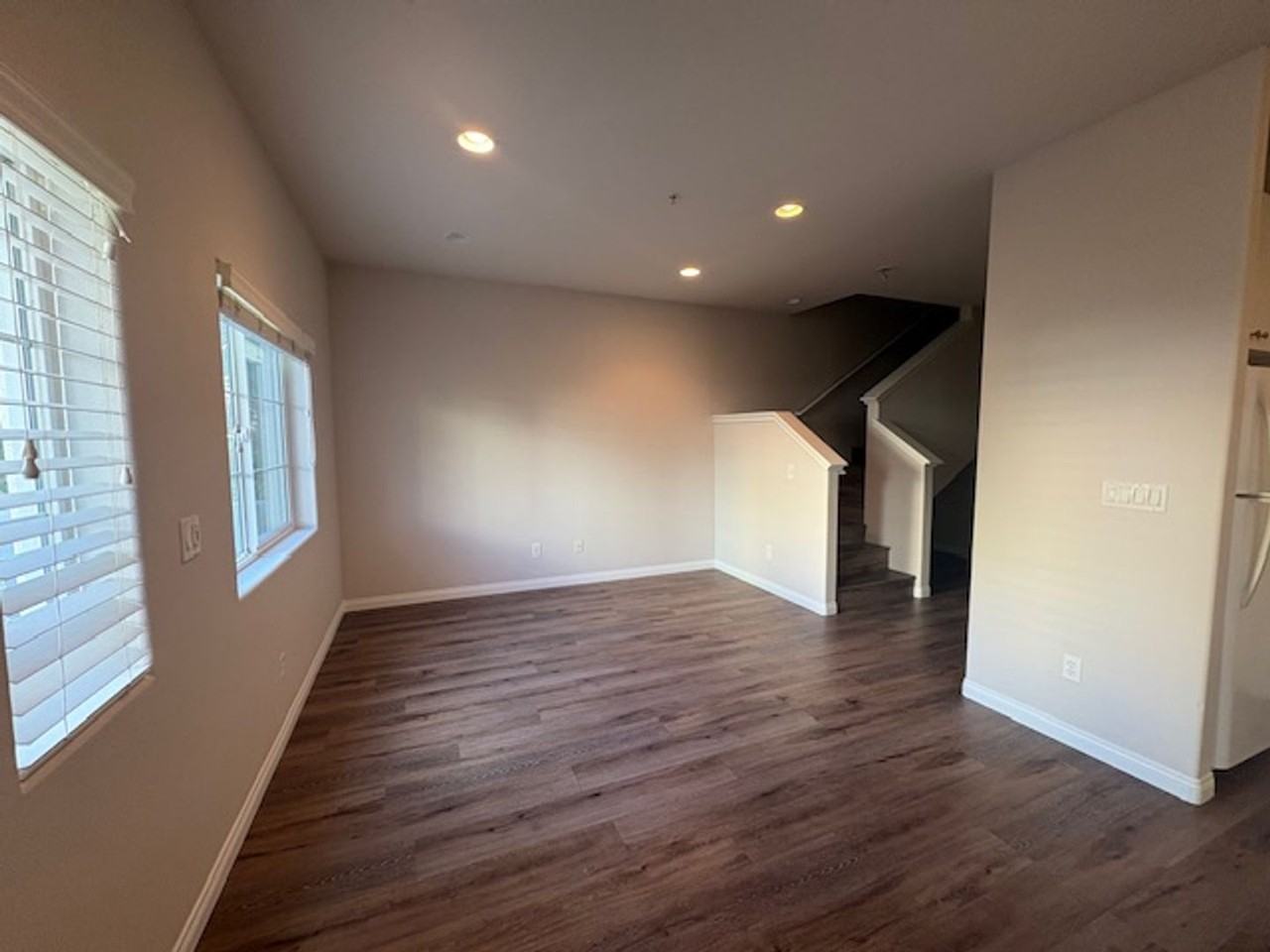 824 Lawrence Dr - Photo 3 of 20