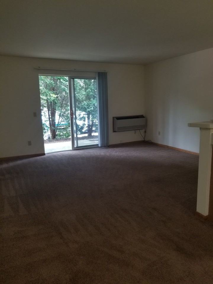 North Park Apartments - Photo 2 of 19