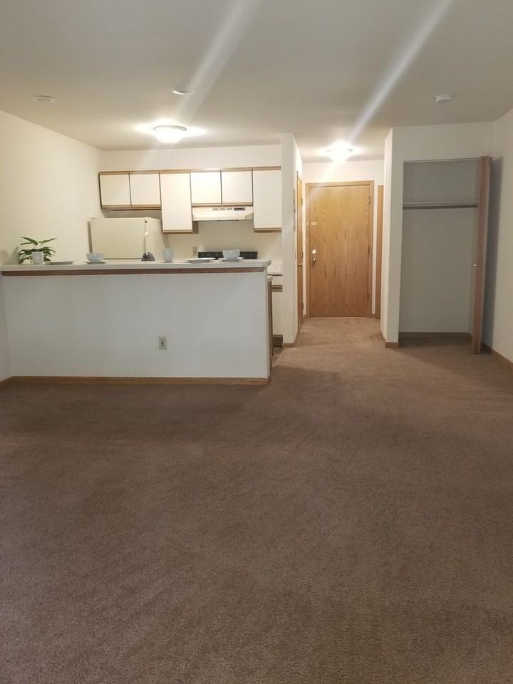 North Park Apartments - Photo 3 of 19