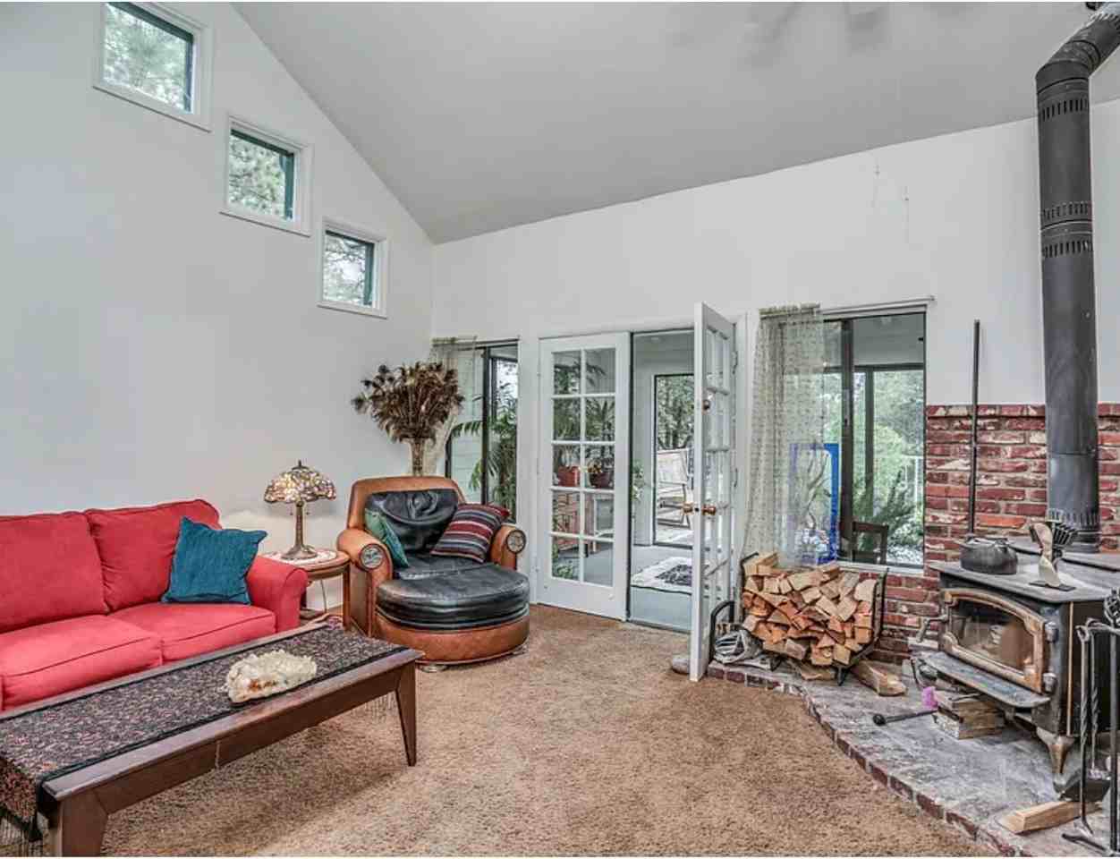 26801 Crestview Dr - Photo 7 of 29