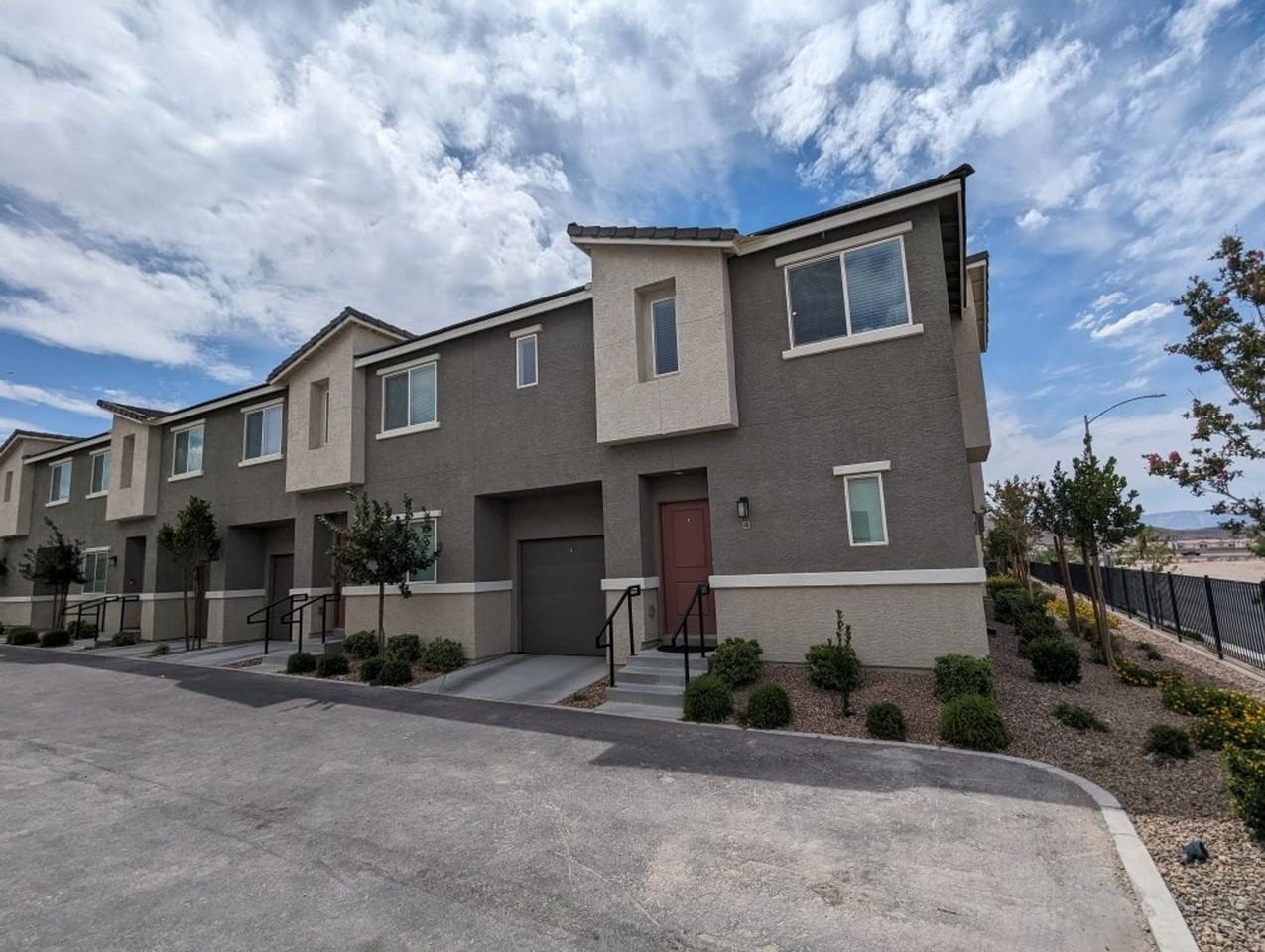 12103 Mojave Gold Rd #4 - Photo 2 of 30