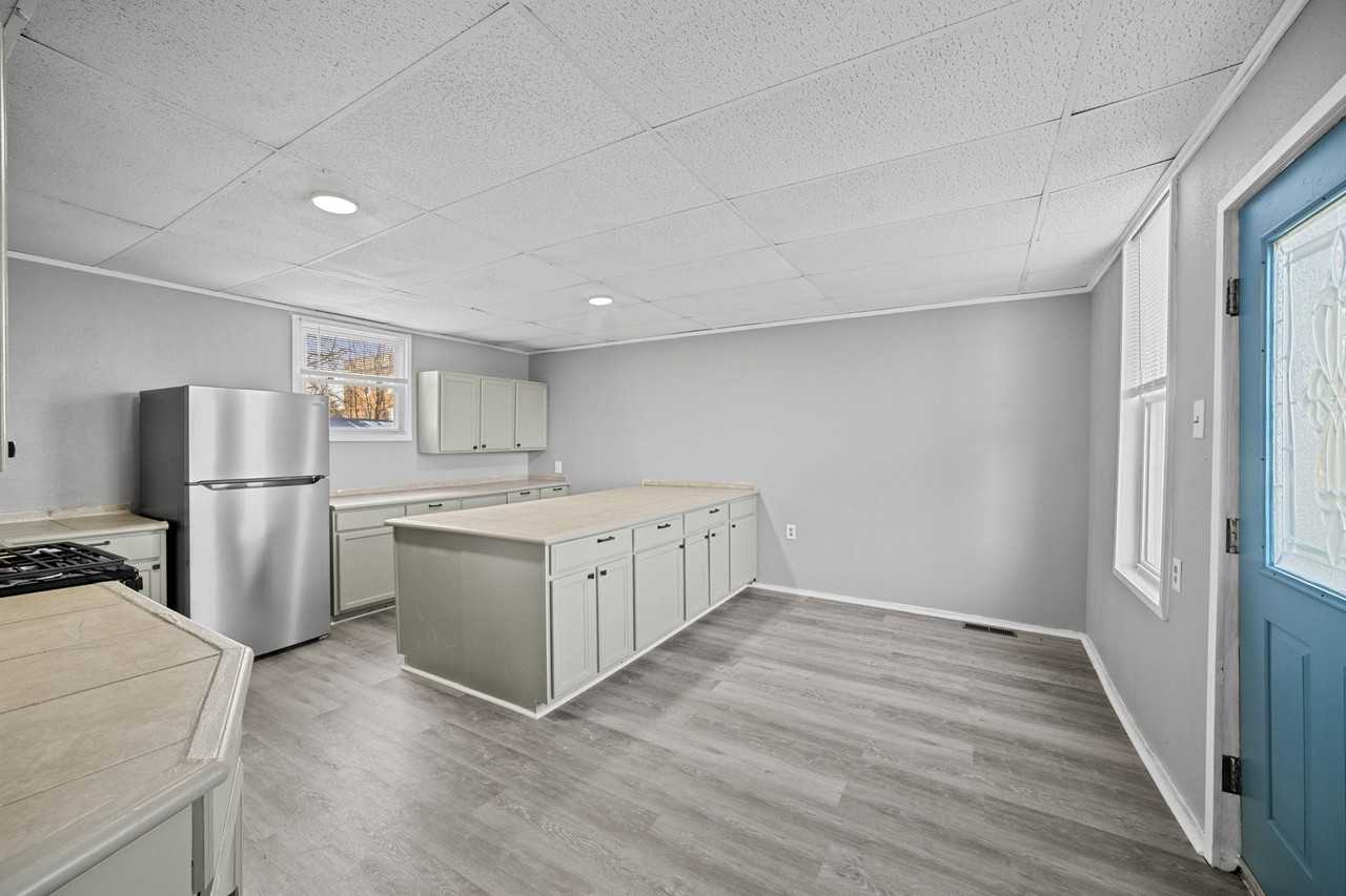 117 E 14th Ave - Photo 3 of 17