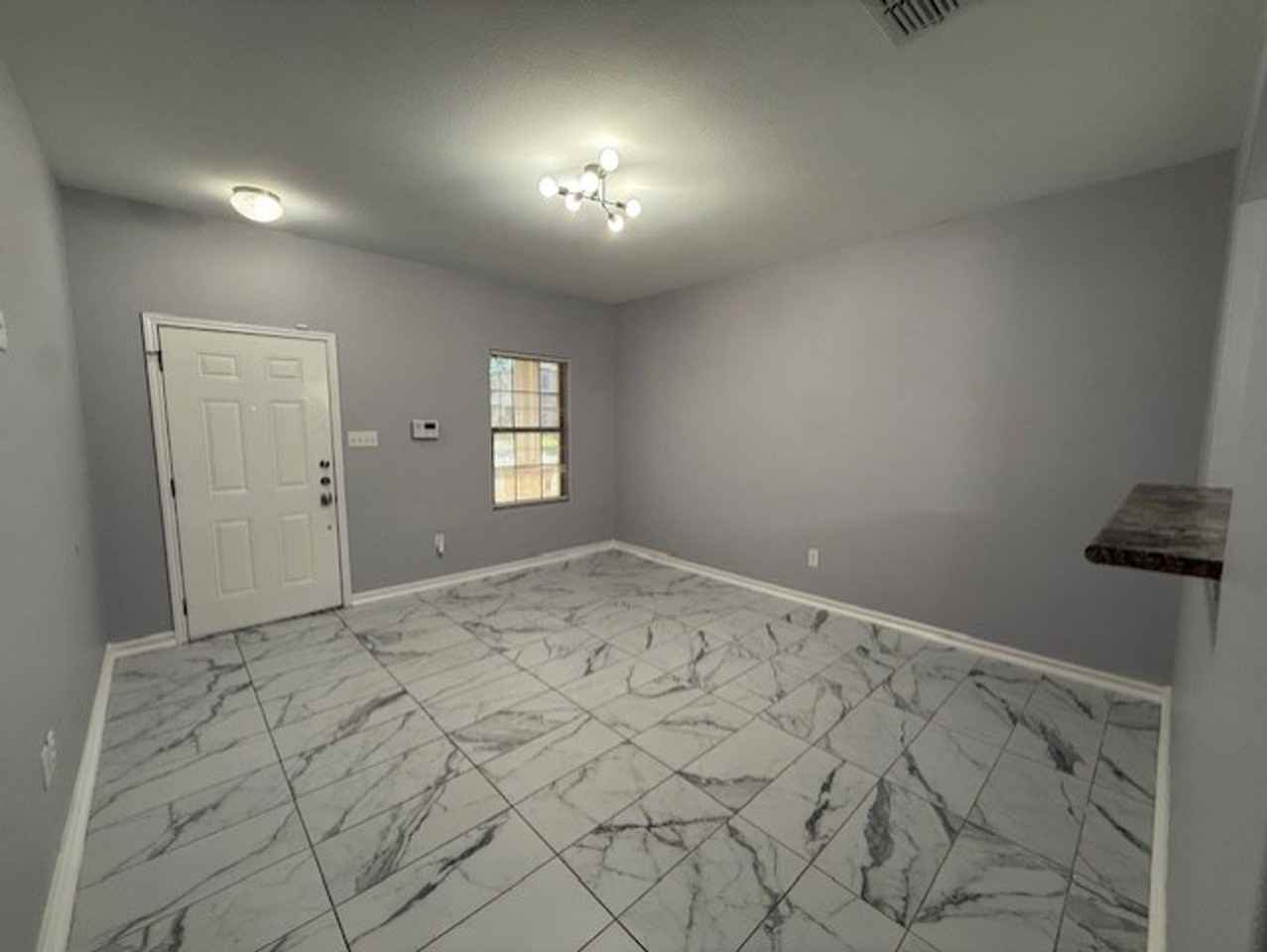 412 Pargo Dr - Photo 2 of 19