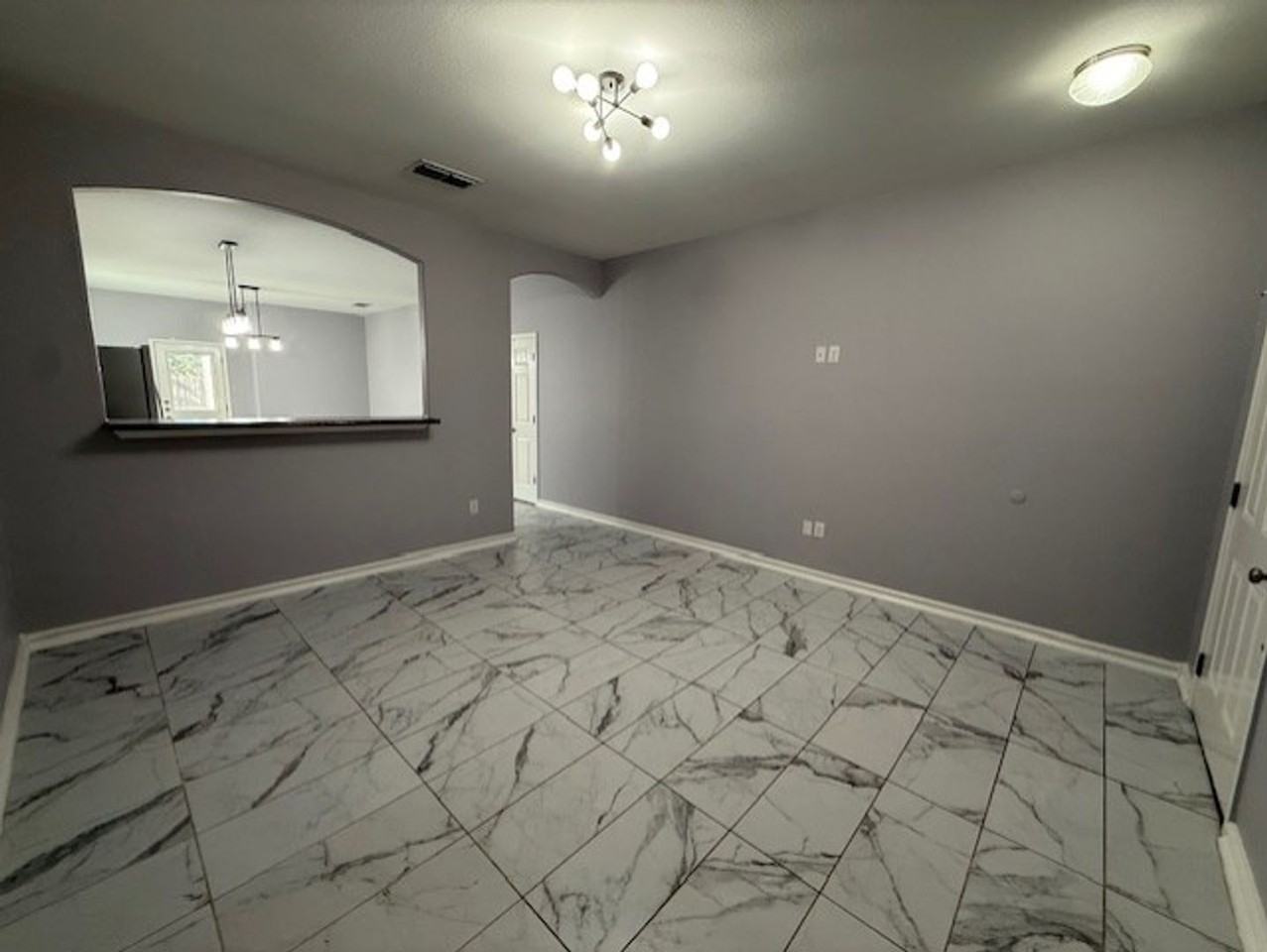 412 Pargo Dr - Photo 3 of 19