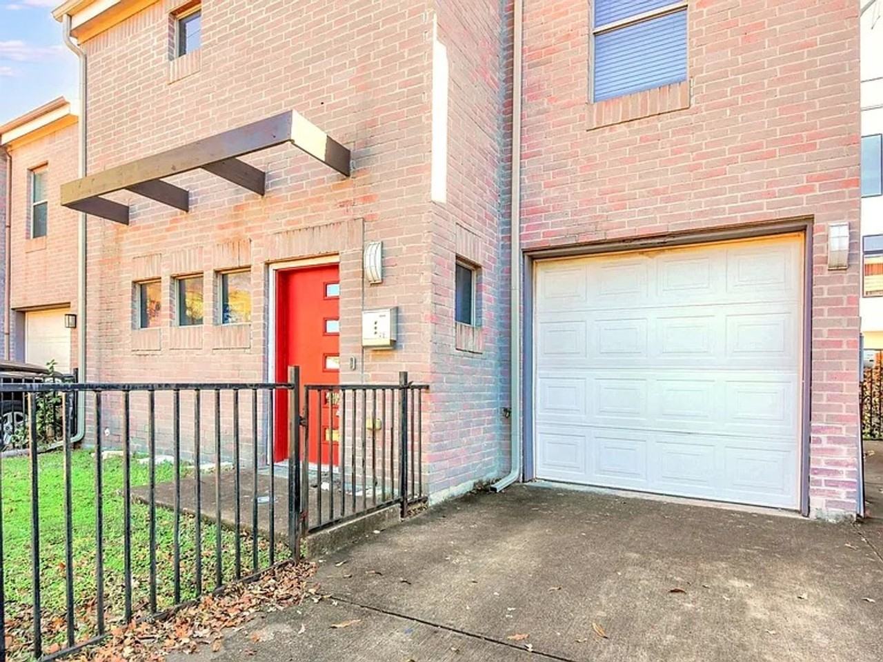 1418 Beaumont St - Photo 2 of 20