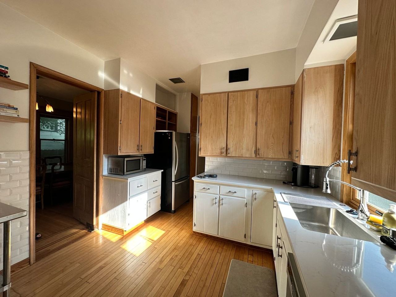 123 W 35th St - Photo 6 of 23