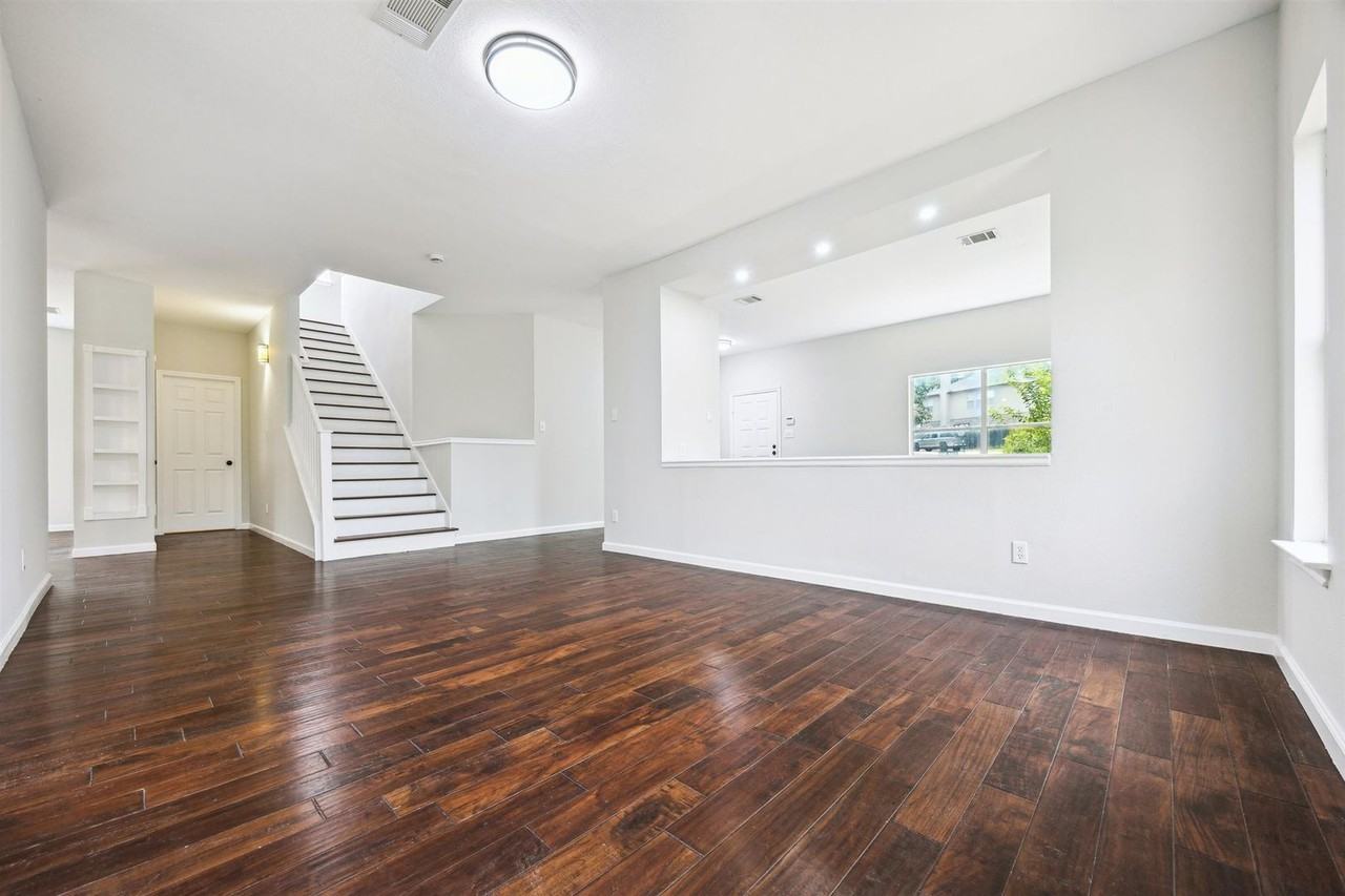 15405 Montoya Cv - Photo 3 of 19