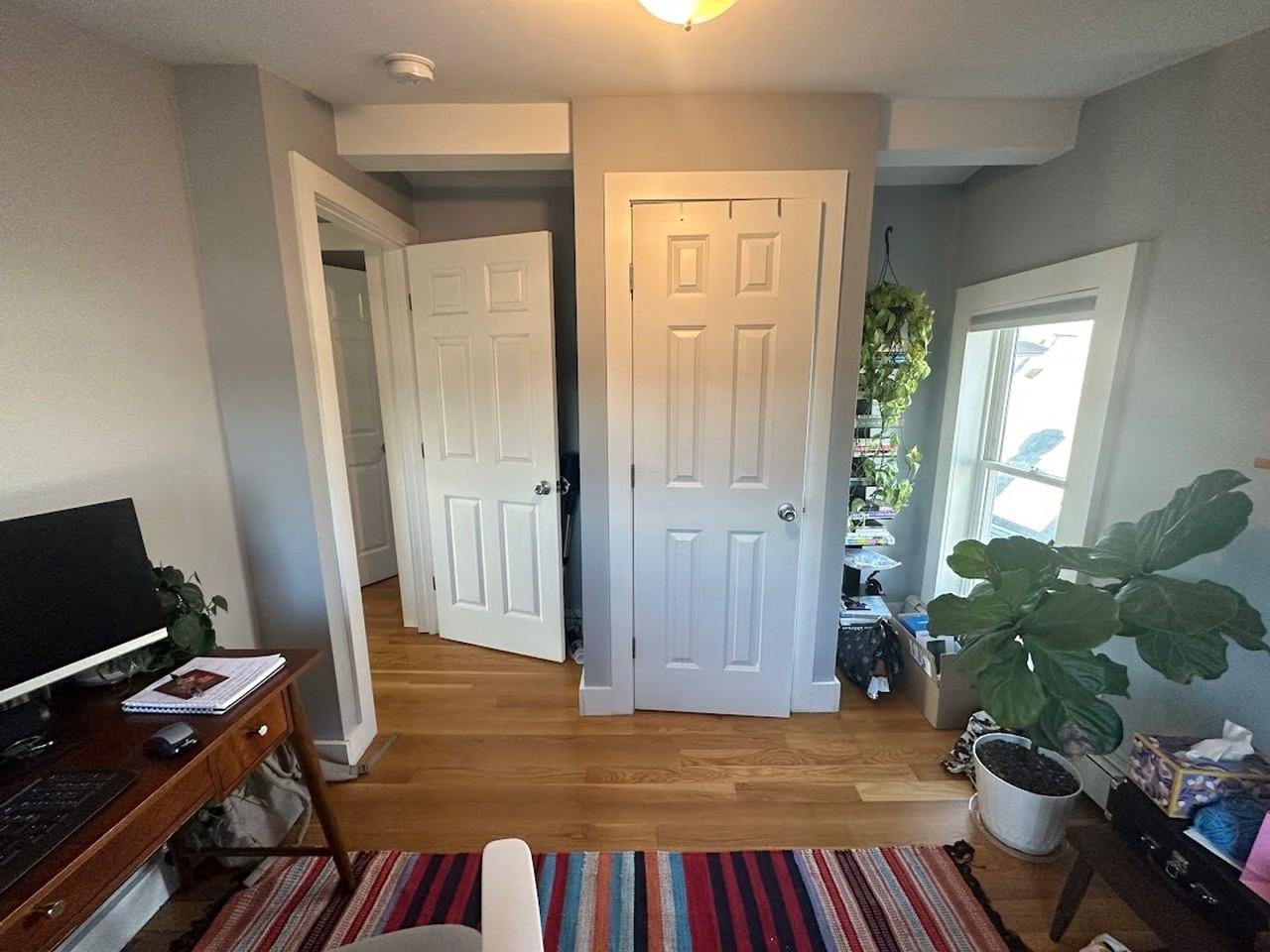 287 Beacon St - Photo 5 of 12