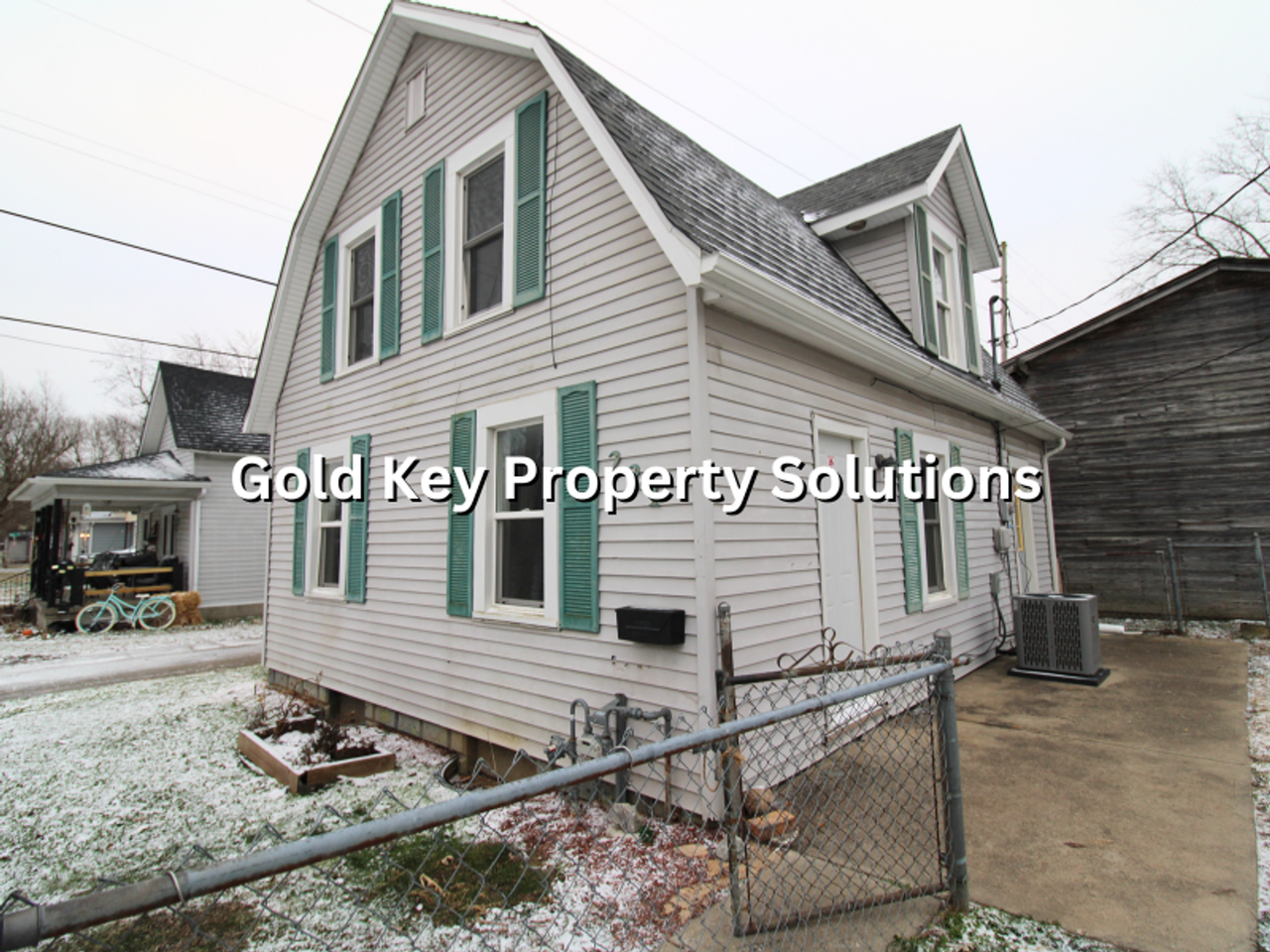 221 E Webster St - Photo 3 of 18