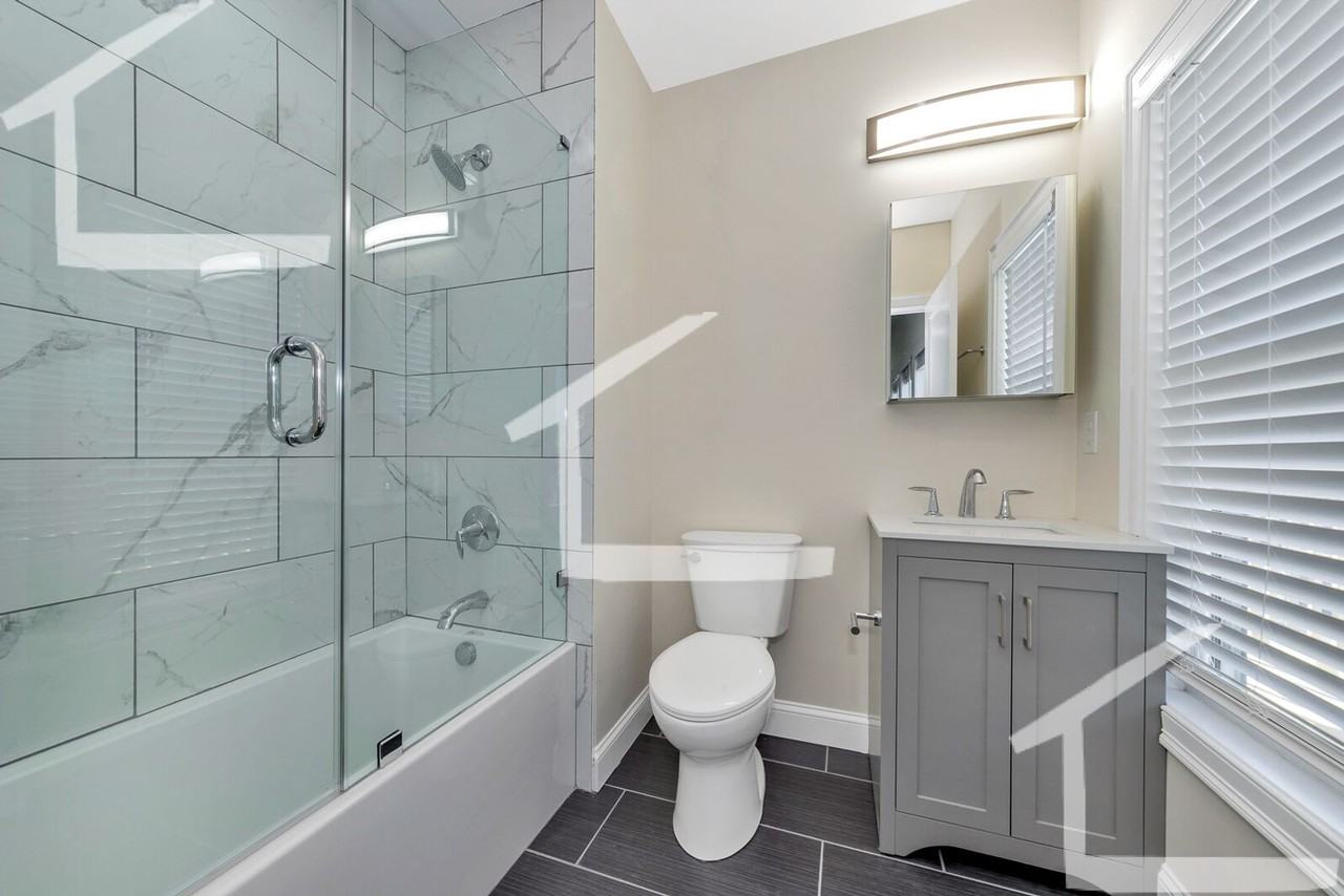 43 Wright Ave - Photo 2 of 40