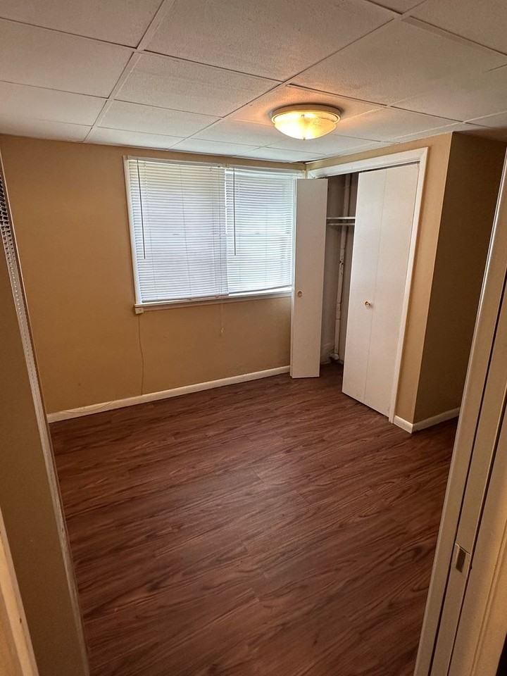 606 S Prairie St - Photo 7 of 8