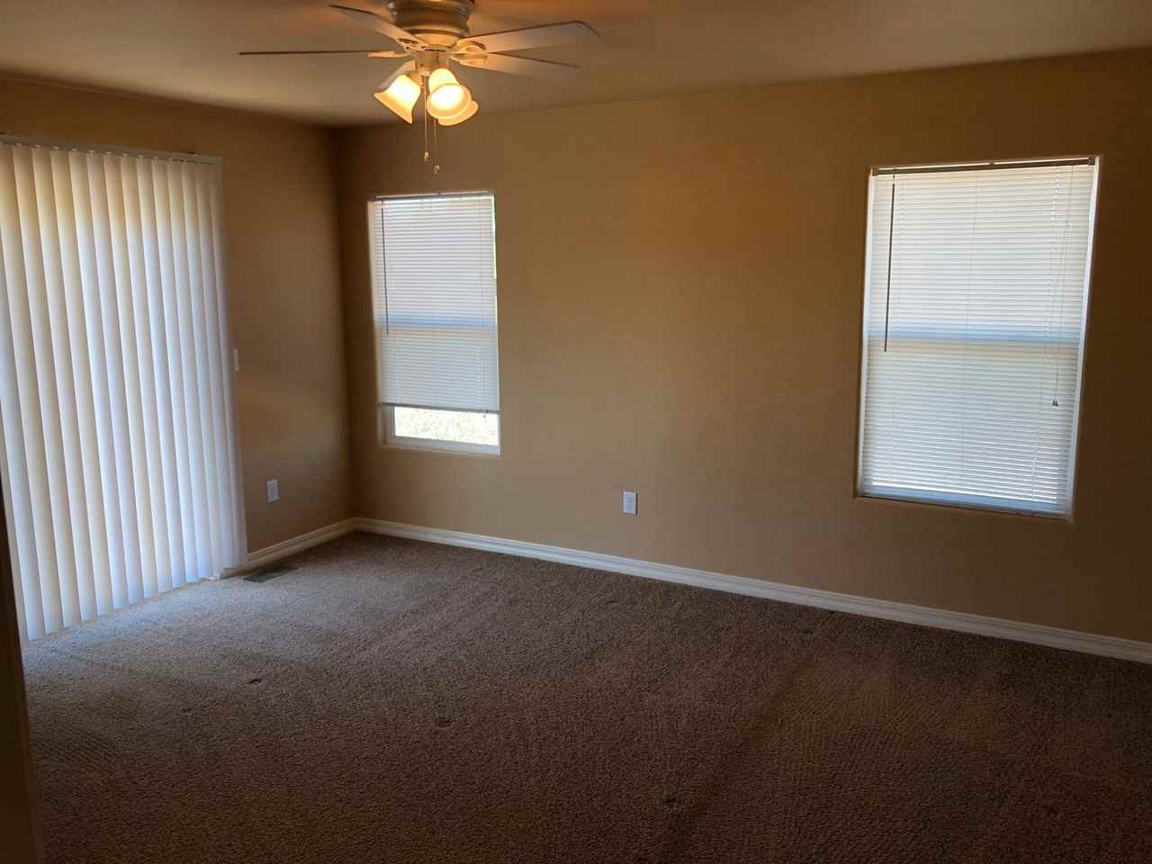 11920 Brahman Ct - Photo 5 of 16