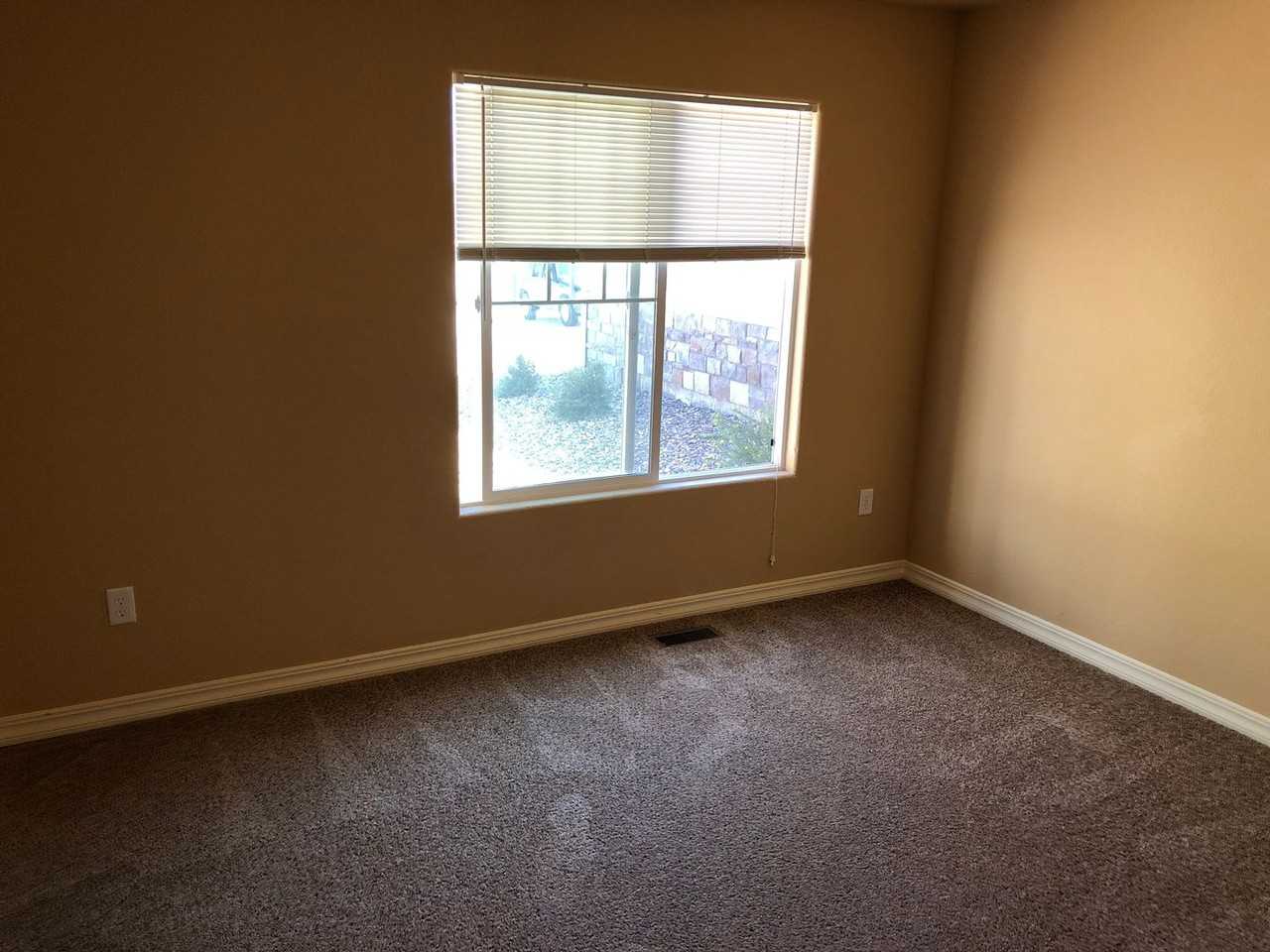 11920 Brahman Ct - Photo 7 of 16