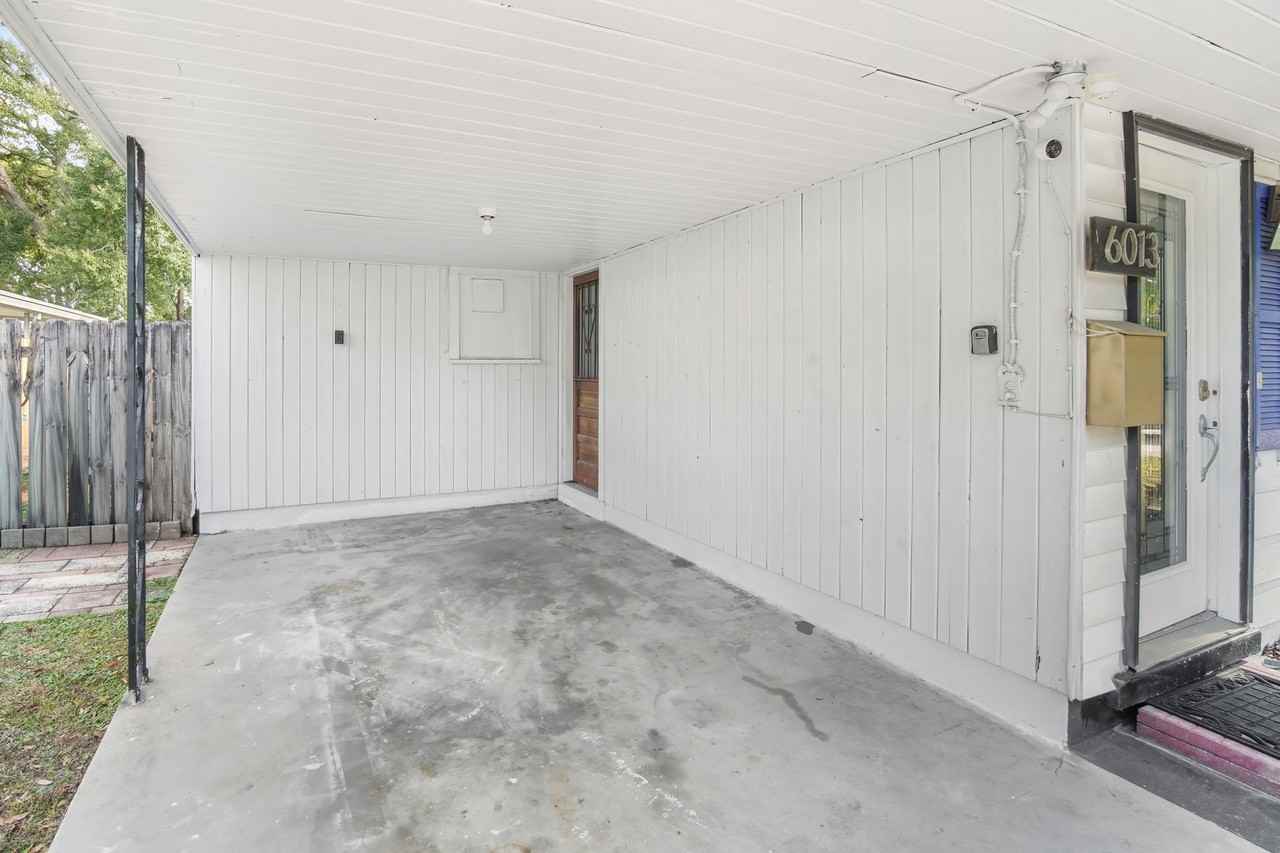 6013 N Otis Ave - Photo 3 of 23