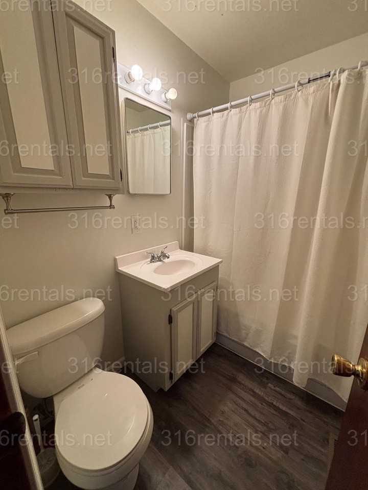 208 Ohio St - Photo 5 of 12