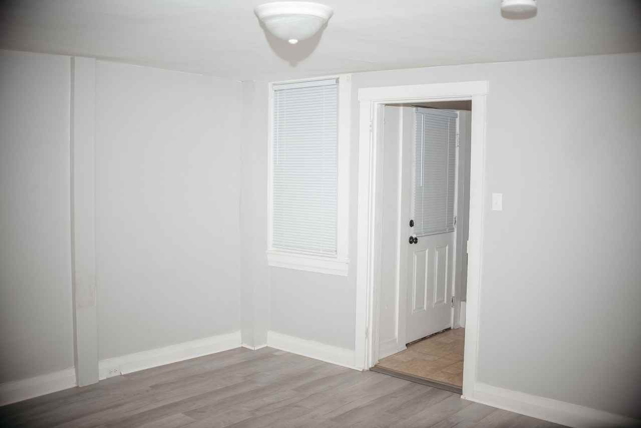 26 E Main St - Photo 5 of 20