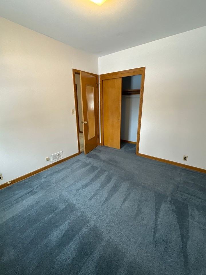 1539 Byron Ave - Photo 6 of 14