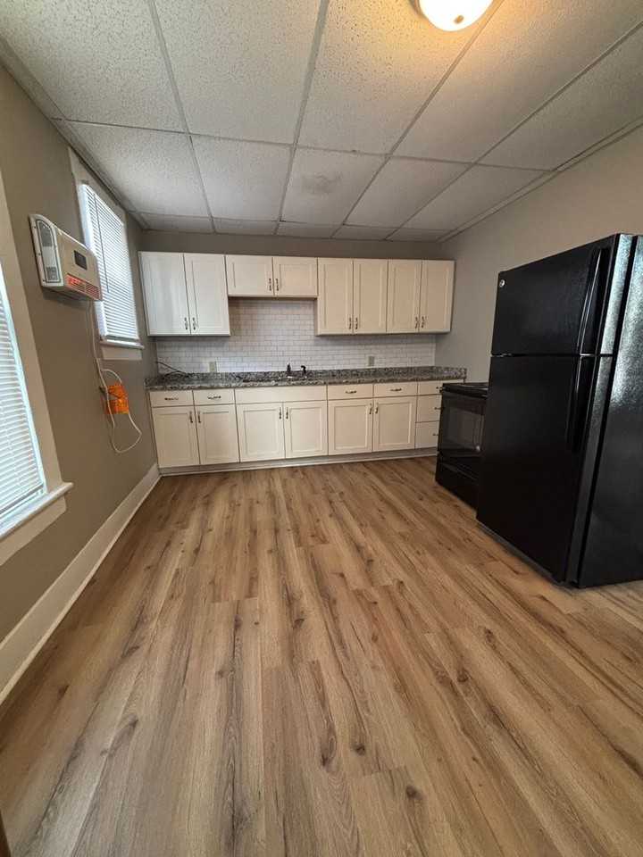 1023/1025 N Campbell Ave - Photo 7 of 7