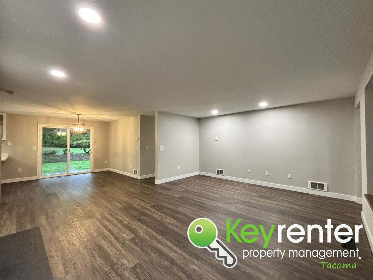 7920 37th Street Ct W - Photo 4 of 24