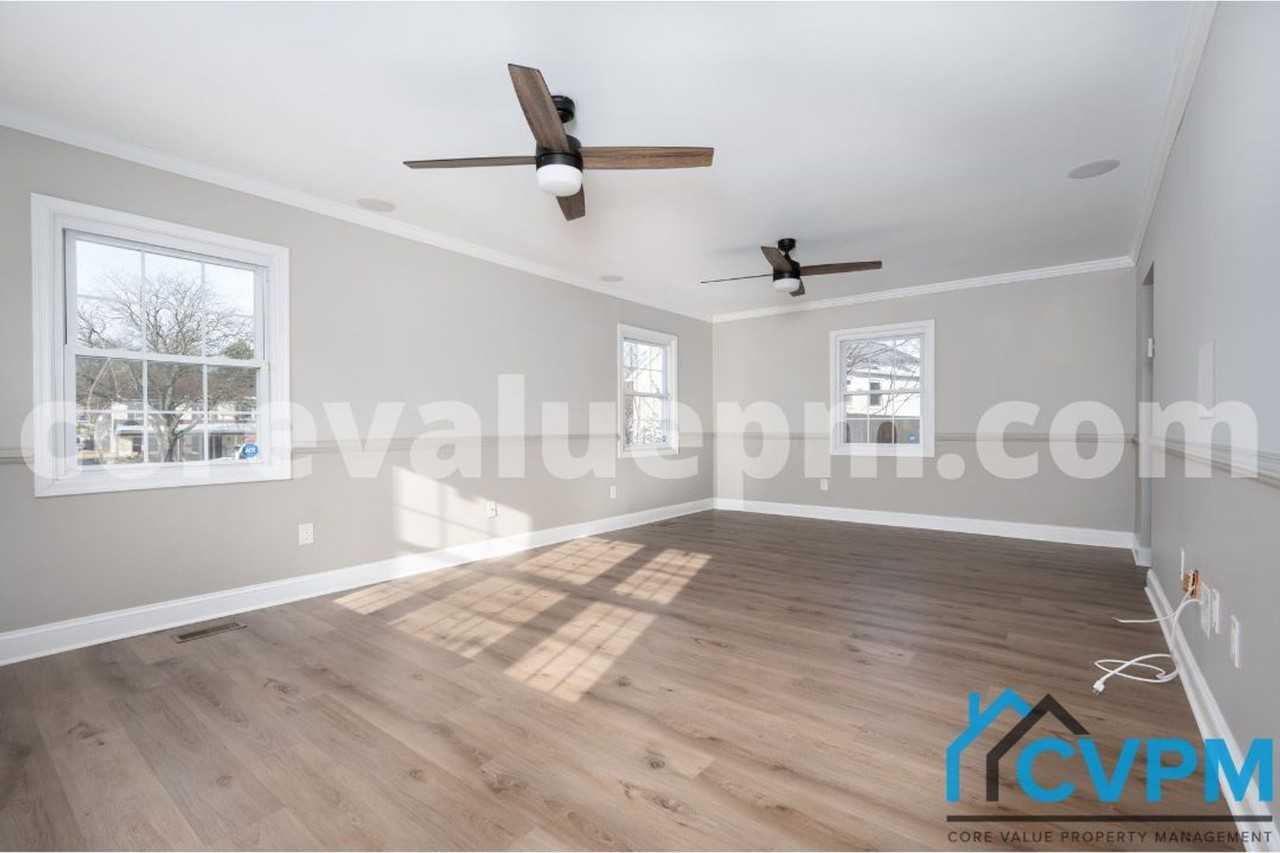 2617 Belair Dr - Photo 3 of 27