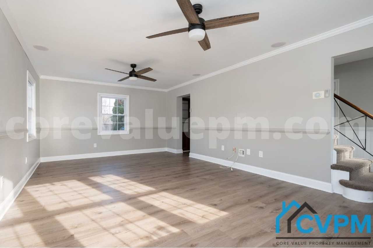 2617 Belair Dr - Photo 4 of 27