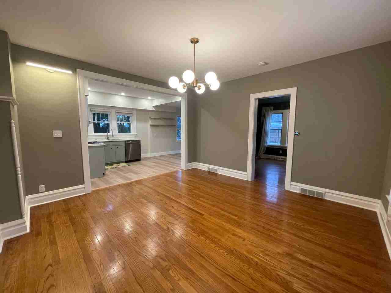 1914 Brentwood Ave - Photo 2 of 19