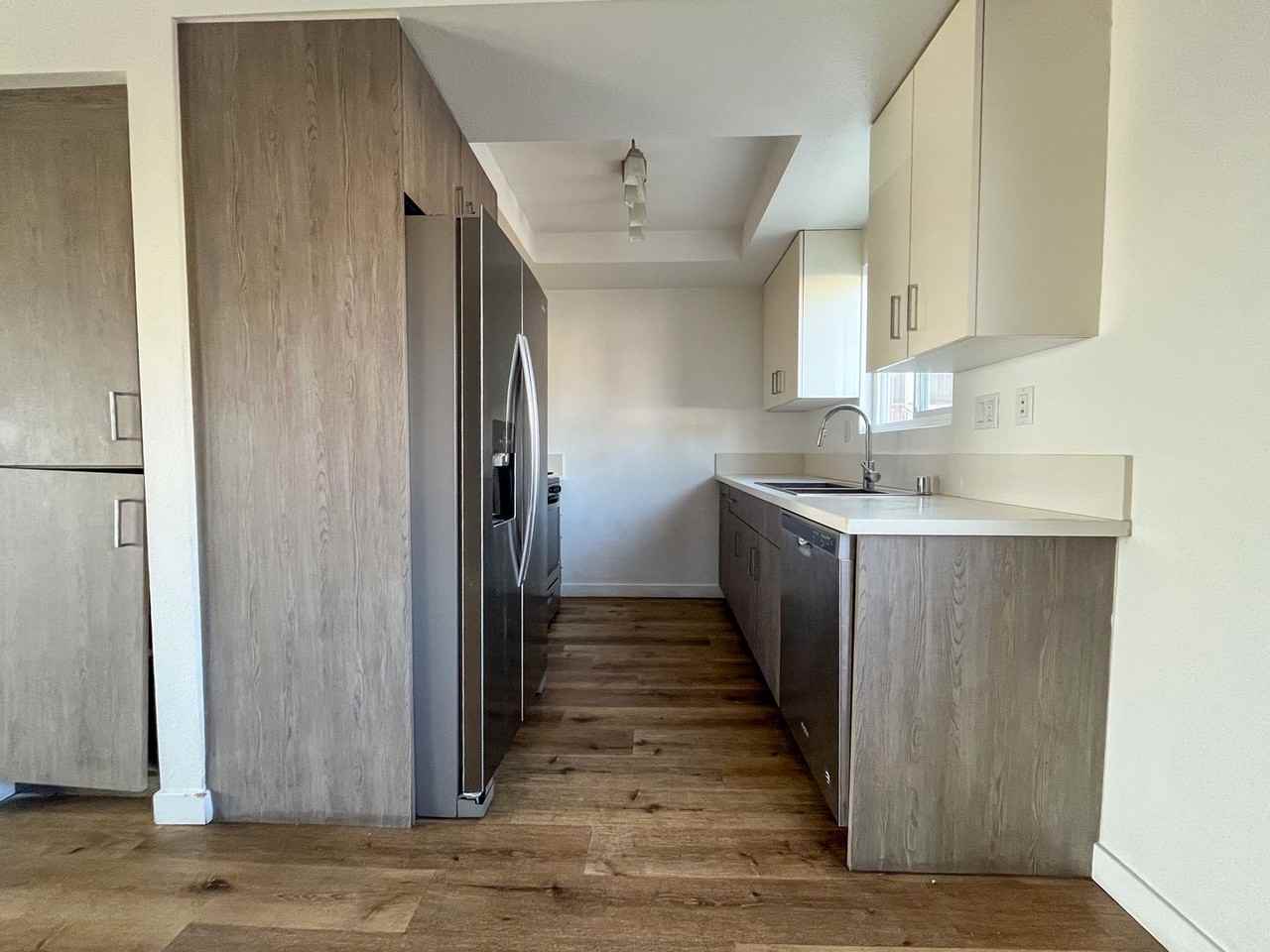 110 S Eucalyptus Ave - Photo 7 of 33