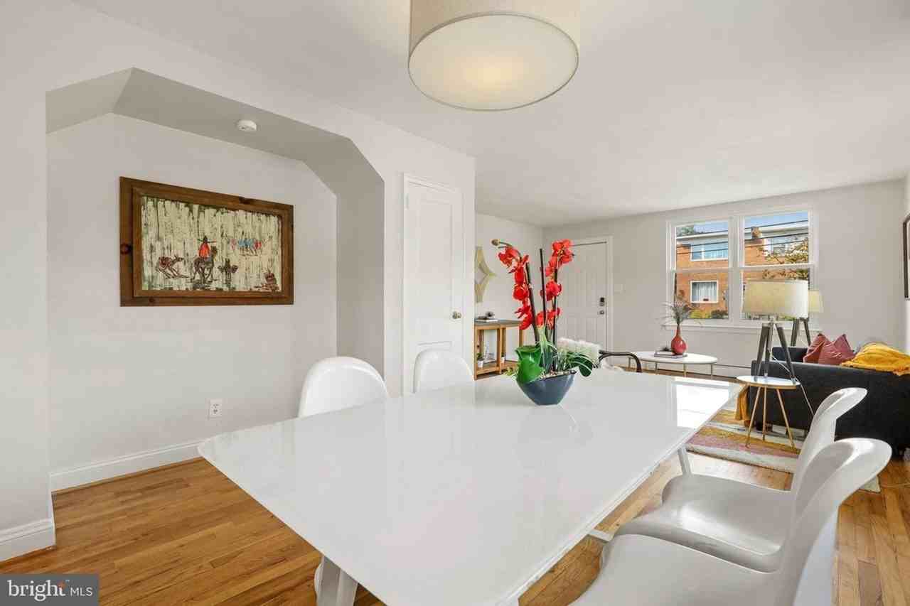 6335 N Capitol St Ne - Photo 2 of 27