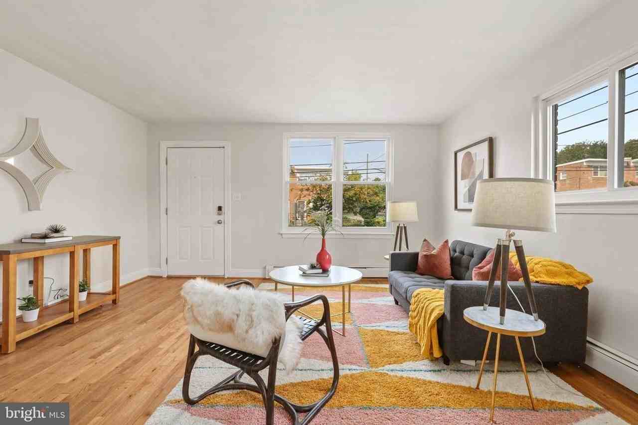 6335 N Capitol St Ne - Photo 4 of 27