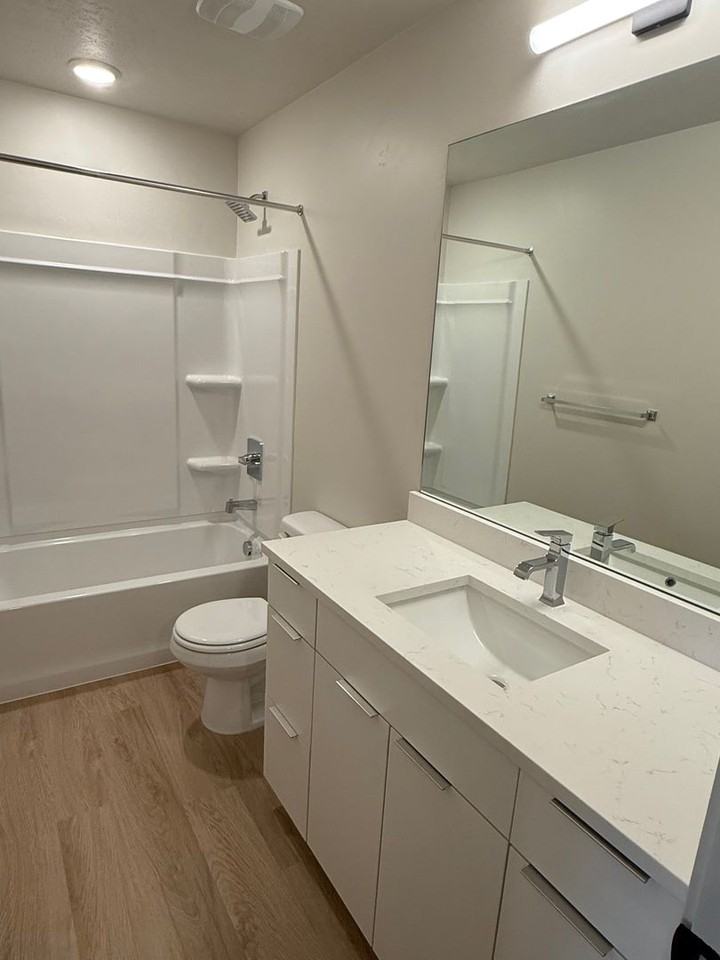 1169 N Meridian Ln - Photo 7 of 17