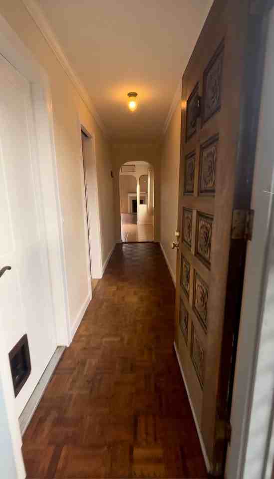 428 Tewksbury Ave - Photo 3 of 15