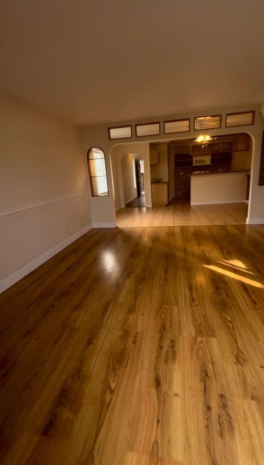 428 Tewksbury Ave - Photo 4 of 15