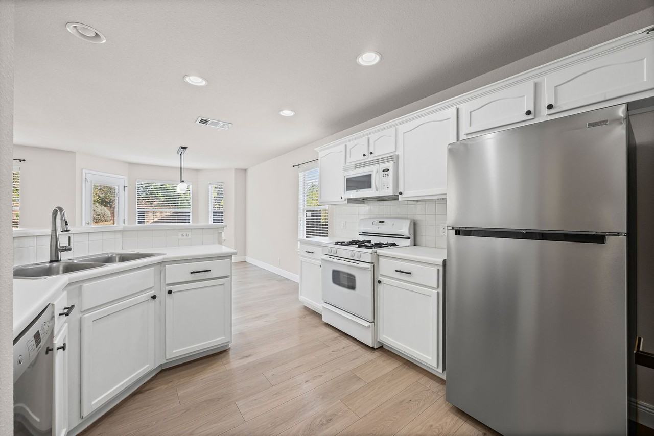 336 Celery Loop - Photo 3 of 32