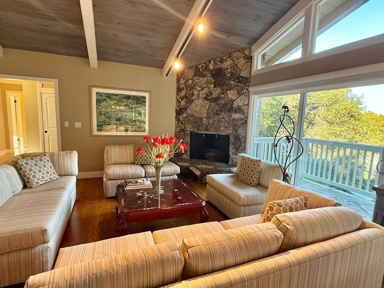 13481 Chalet Clotilde Dr - Photo 4 of 34