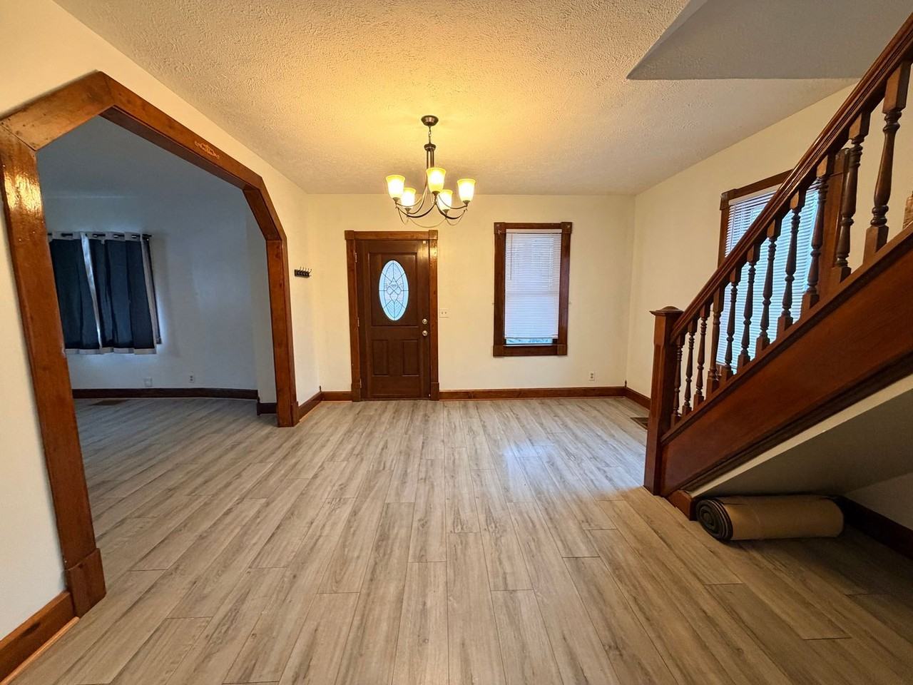 5639 Greenfield Ave - Photo 4 of 24